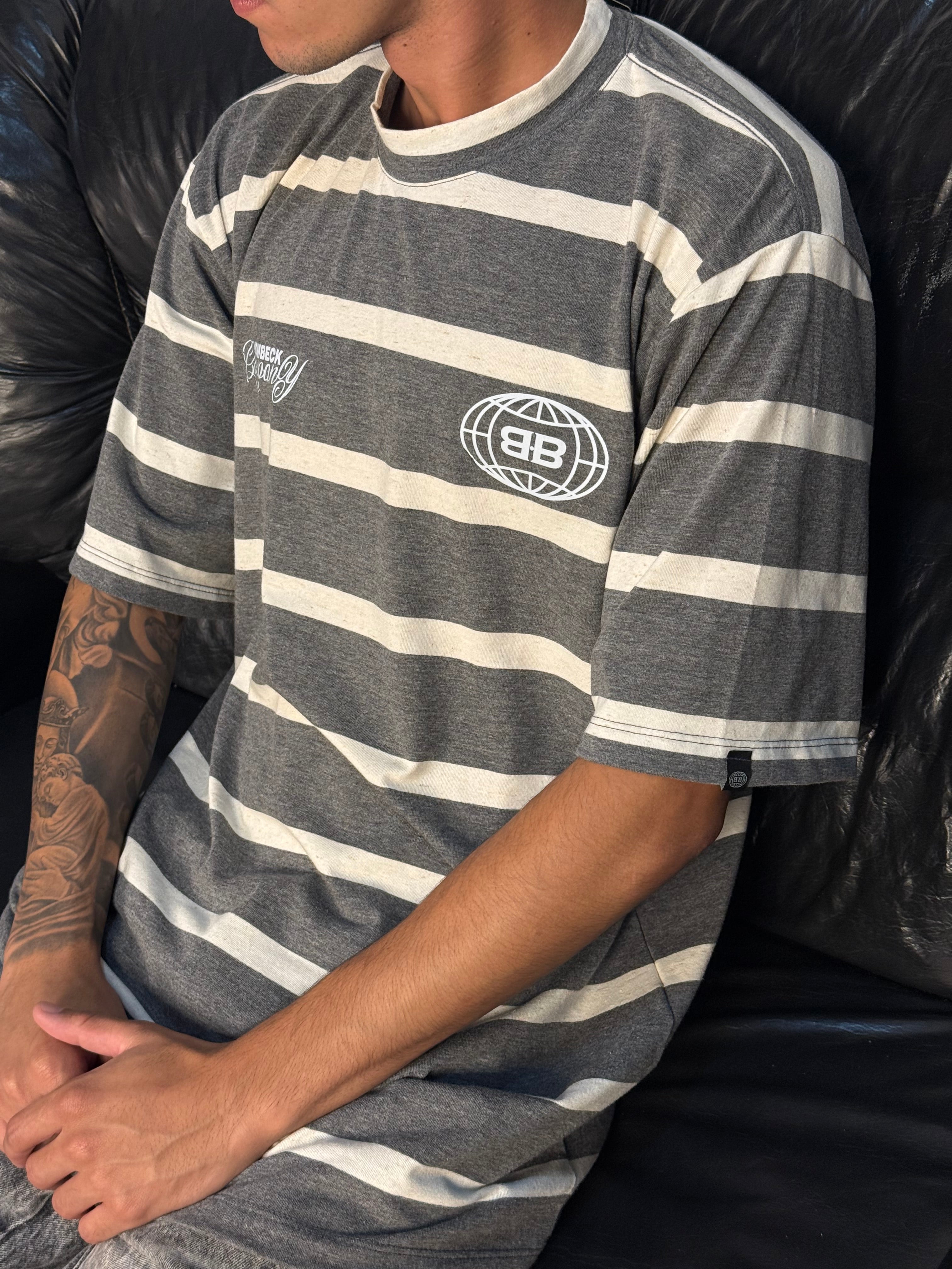 Camisa listrada cinza/branco oversized 05