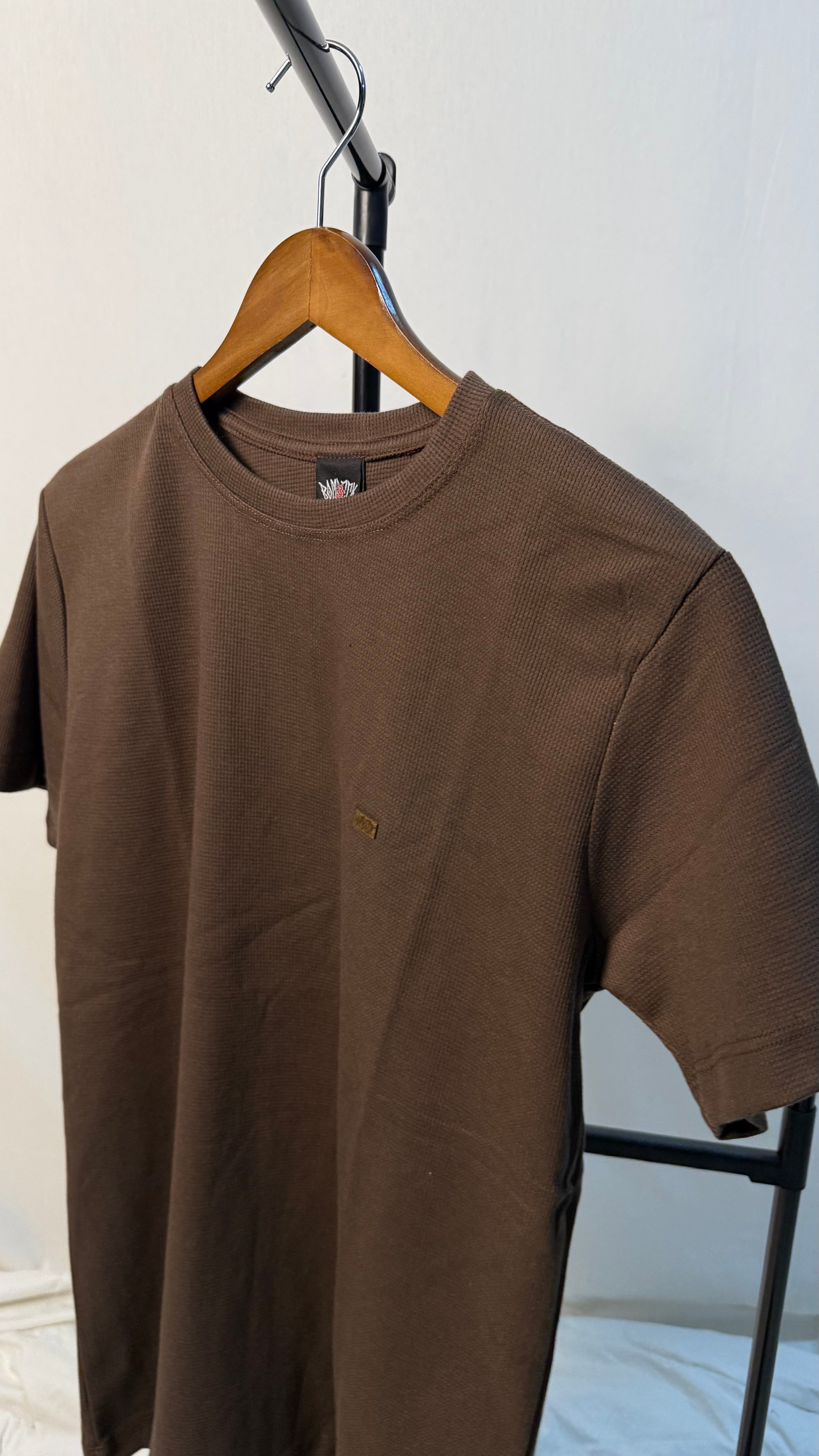 Camisa corte americano canelada marrom 03