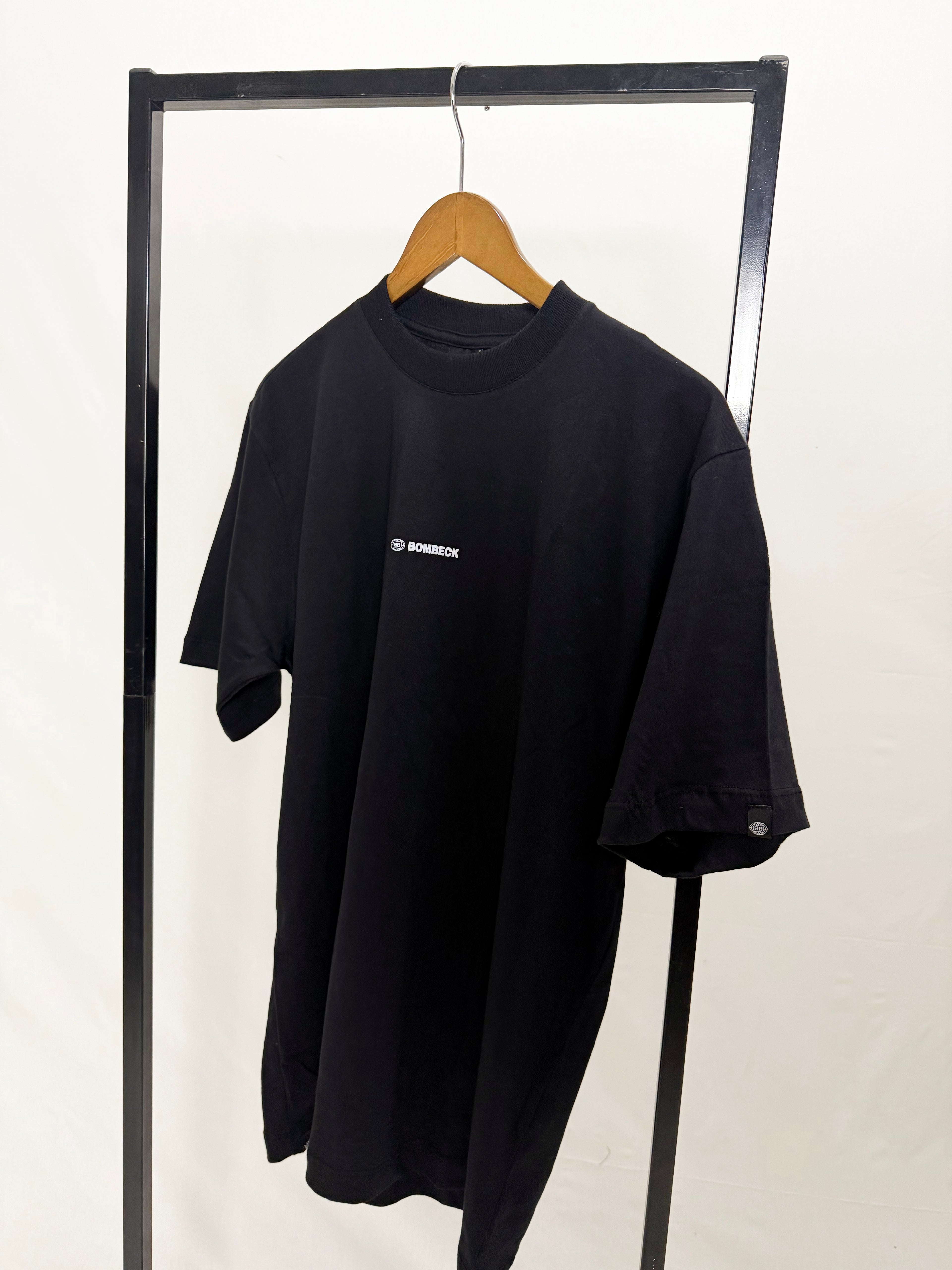 Camisa Oversized modelo 22