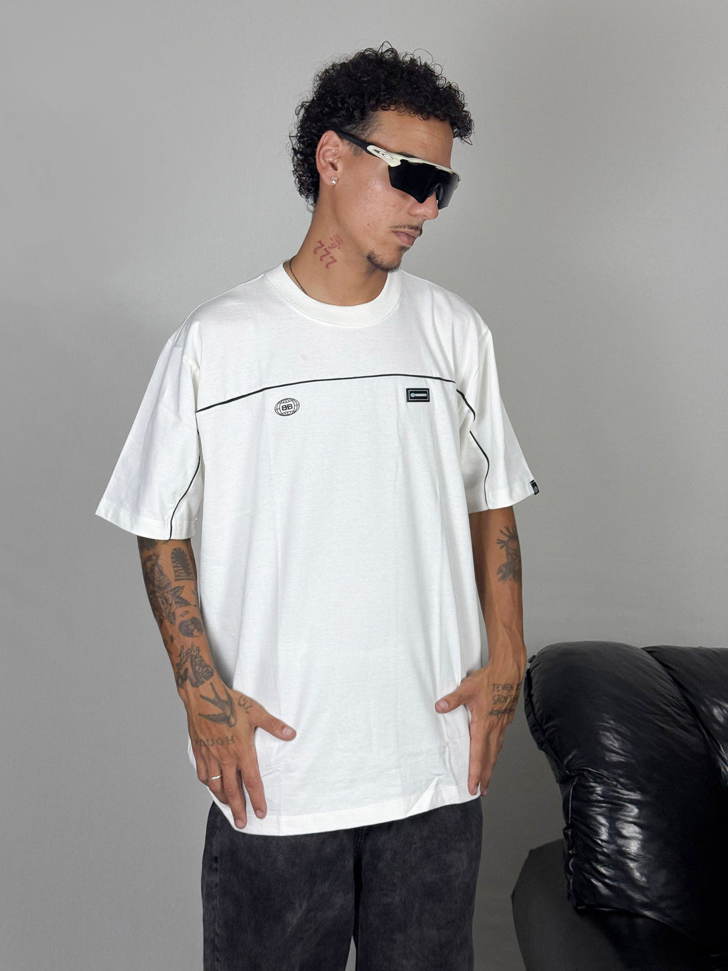 Camisa Oversized modelo 19