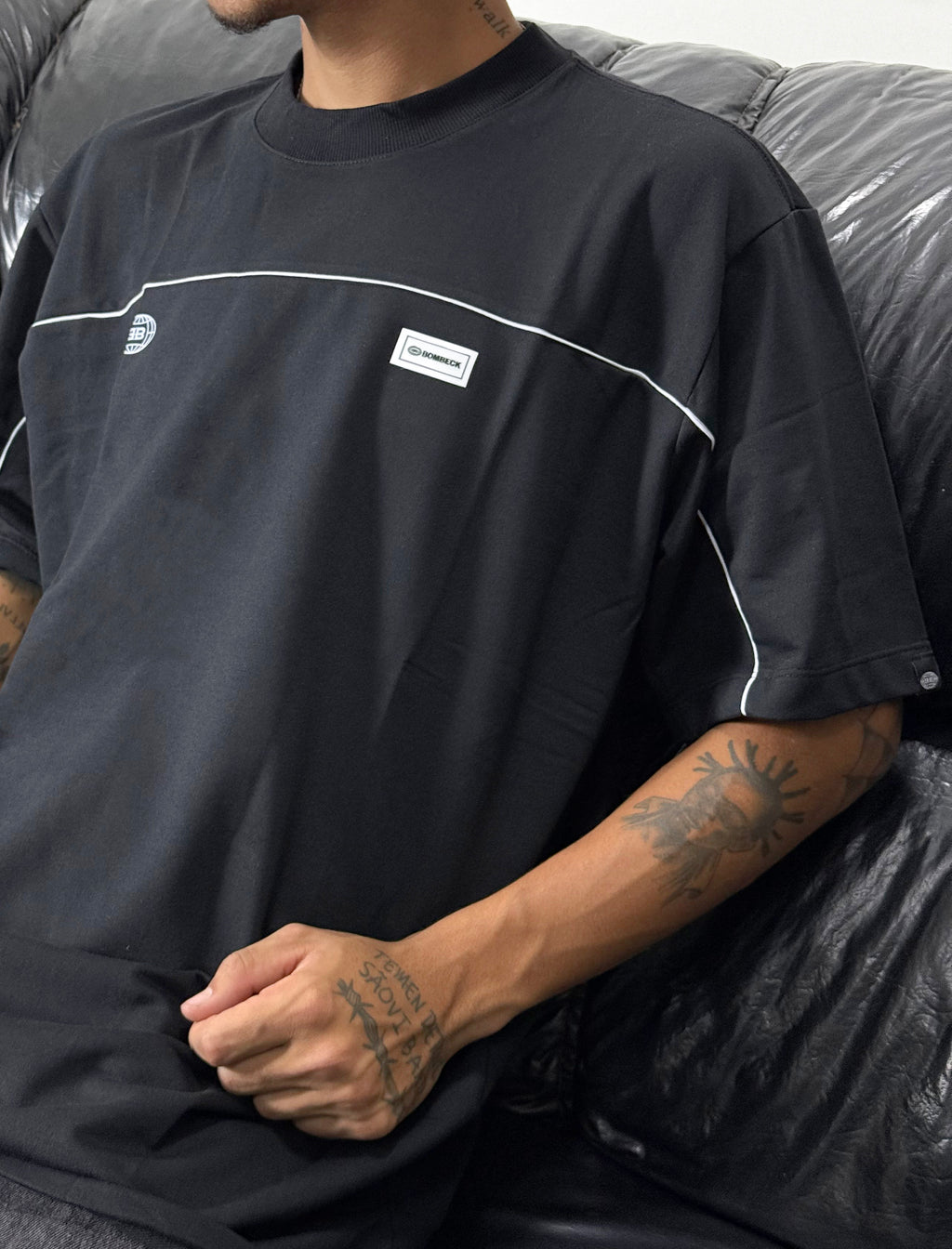 Camisa Oversized modelo 18