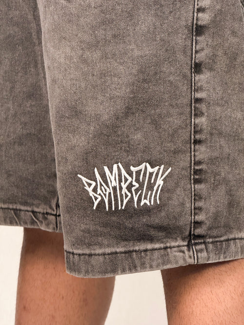 BERMUDA JEANS CINZA BOMBECK – Logo Bordado