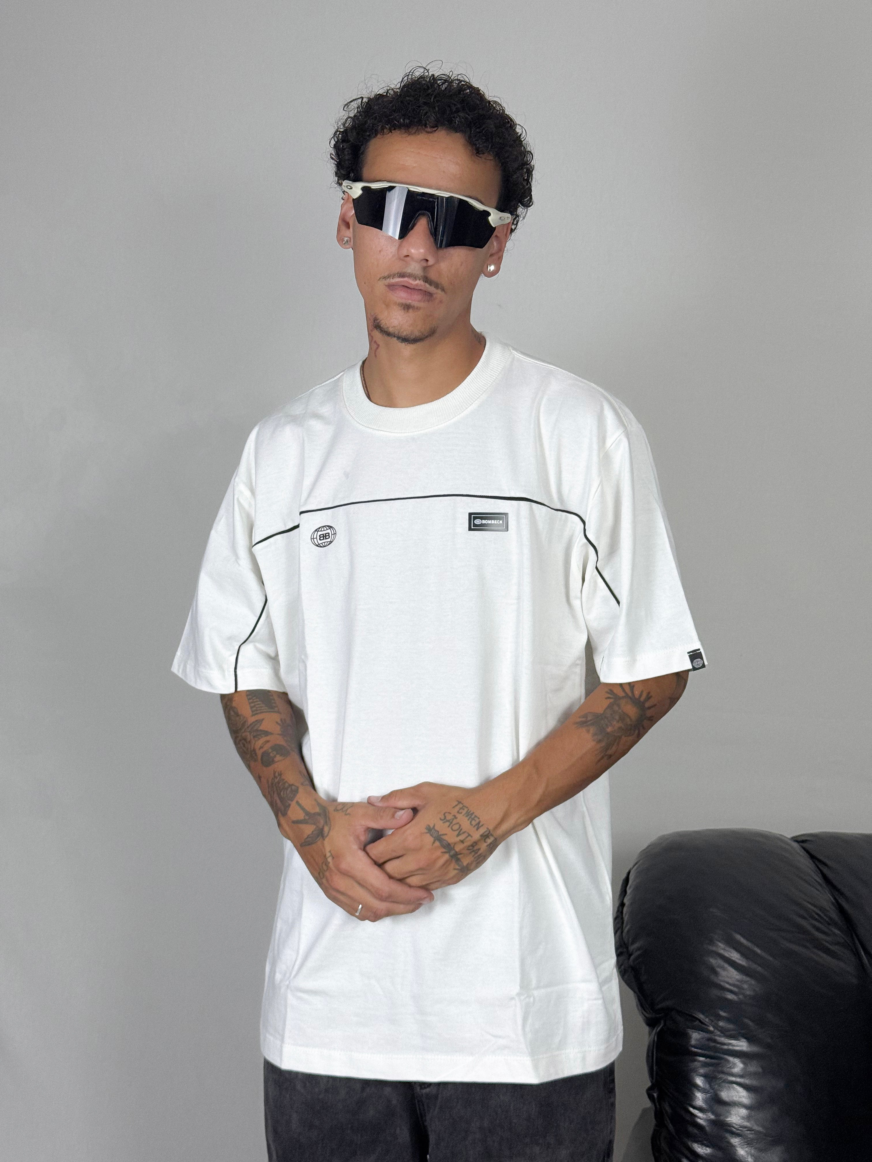 Camisa Oversized modelo 19